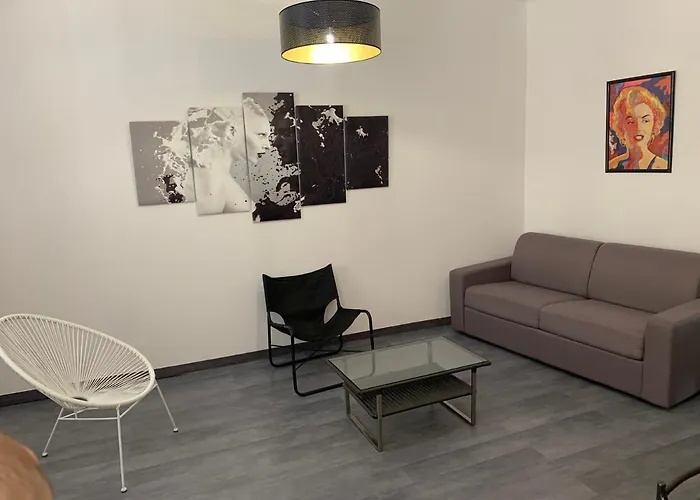 T2 - Quartier Mythique Du Panier